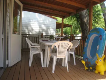 Mietunterkunft - Mobilheim Cottage Mit Klimaanlage - Am Strand 2 Liegen Und 1 Sonnenschirm Inberiffen (Min 7 Naechte) - Camping Piomboni SRL