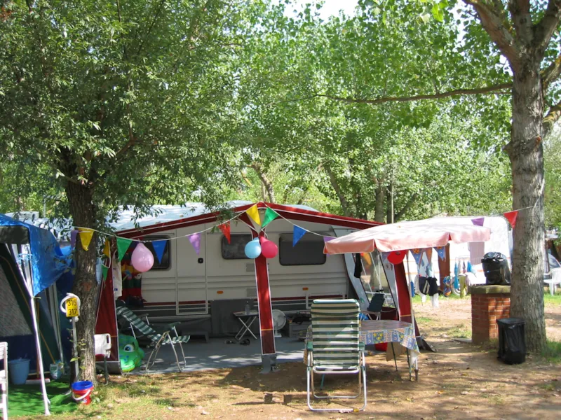 Emplacement Gold (Tente, Caravane Ou Camping-Car)