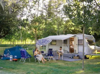 Emplacement - Emplacement Gold (Tente, Caravane Ou Camping-Car) - CAMPING VILLAGE BADIACCIA