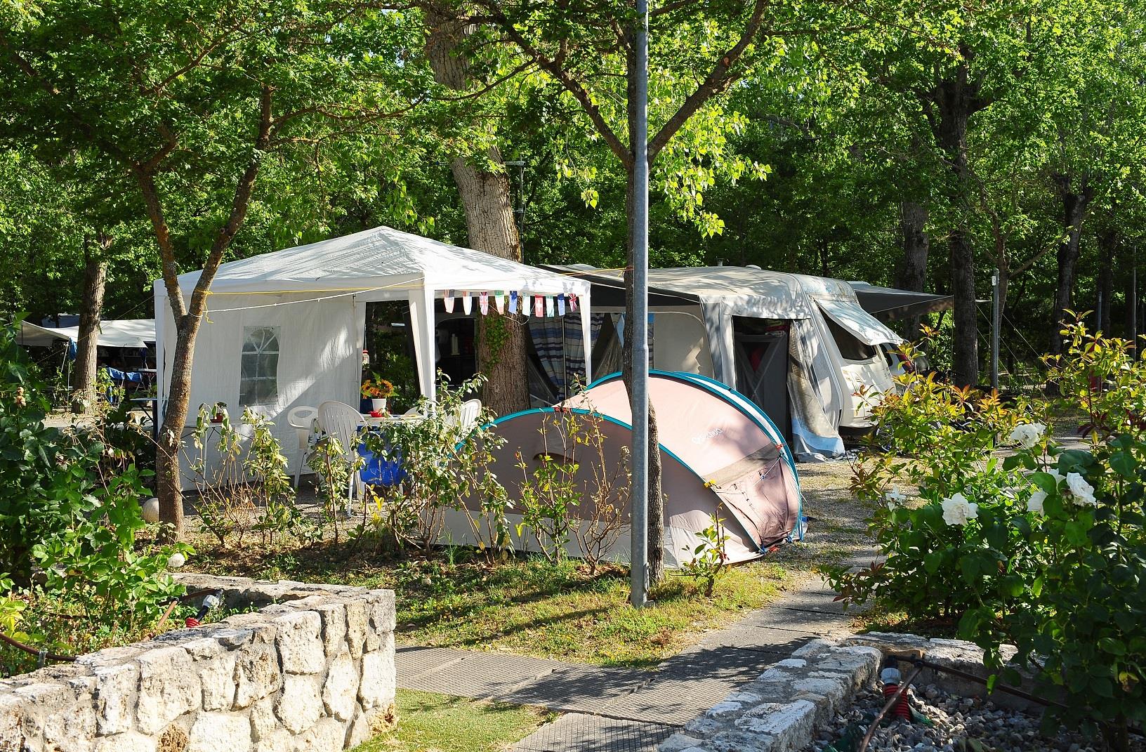 Emplacement - Emplacement Caravane/Tente - Camping Village Parco delle Piscine