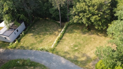 Camping pitch , including 2 persons, average area 100 square metres