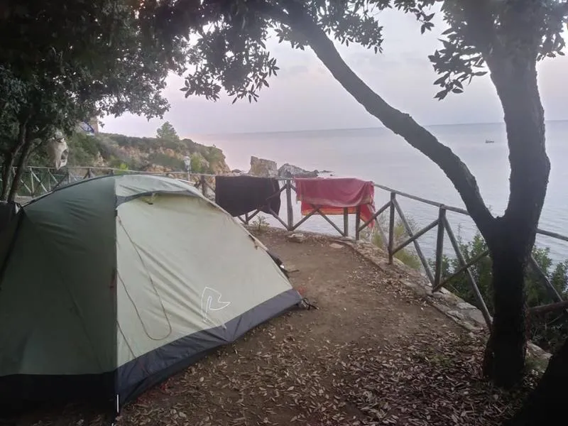 Emplacement Moyenne Tente