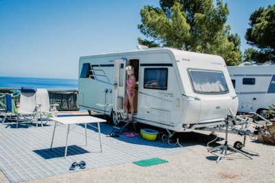 Standard caravan pitch standard — 5