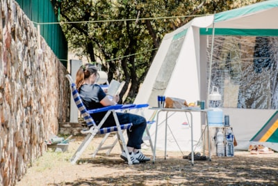 Family tent pitch - Terraces by the sea — 2