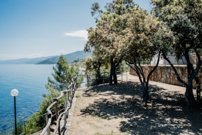 Family tent pitch - Terraces by the sea — 6