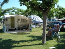 Kampeerplaats(en) - Kampeerplaats Plus - CAMPING LA GAVIOTA