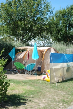 Petit Emplacement Nature 60M² Pour Tente Ou Van Sans Point D Eau Près City Park