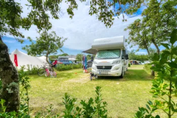 Stellplatz - Stellplatz Confort - Camping les Embruns