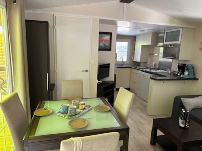 Privilège Mobile Home with 2 Bedrooms — 4