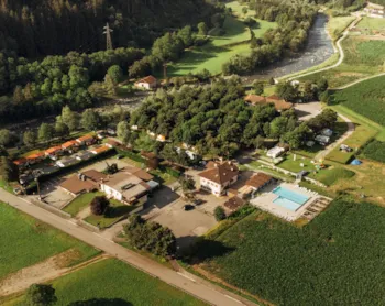 Stellplatz - Stellplatz 8X8 Mt  (2 Personen Auto Strom Inbegriffen) - Camping Val Rendena