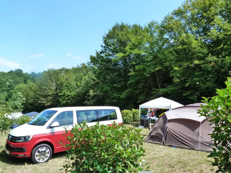 Emplacement Confort + Électricité + Cabanon