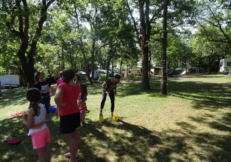 Emplacement Tente / Caravane Ou Camping-Car