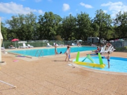 Camping Le Picouty - image n°13 - Roulottes