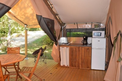 Tente Lodge VICTORIA 2 bedrooms (without private facilities).