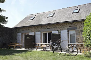 Mietunterkunft - Ferienwohnungen 29M² - Castel Camping Domaine de la Ville Huchet
