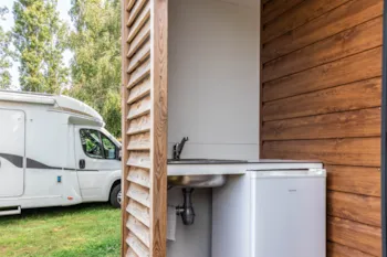 Stellplatz - Premium Pitch With Private Sanitary - Castel Camping Domaine de la Ville Huchet