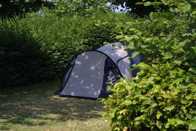Kampeerplaats - Fietser / Wandelaar-Pakket (Te Voet Of Per Fiets Met Tent, Zonder Elektriciteit) - Camping Lac du Lit du Roi