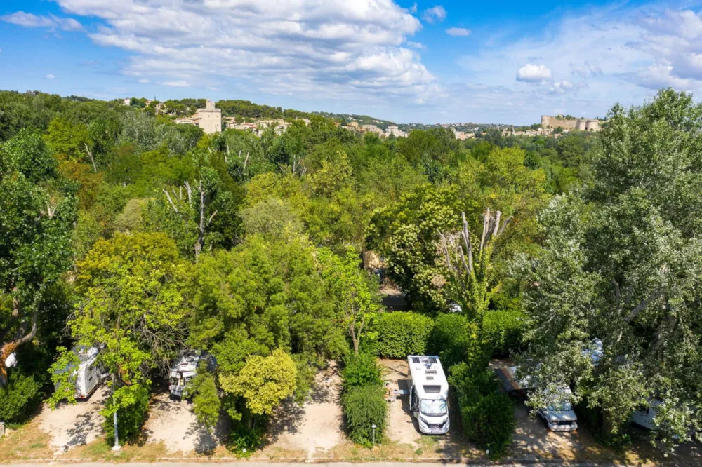 Emplacement - Forfait Randonneur (À Pied Ou À Vélo / 1 Tente Sans Électricité) - Camping du Pont d'Avignon
