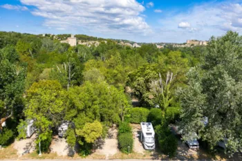 Stellplatz - Wanderer Paket (Zu Fuß Oder Mit Dem Fahrrad / 1 Zelt Ohne Strom) - Camping du Pont d'Avignon