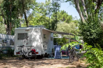 Stellplatz - Naturpaket, Ohne Strom - Camping du Pont d'Avignon
