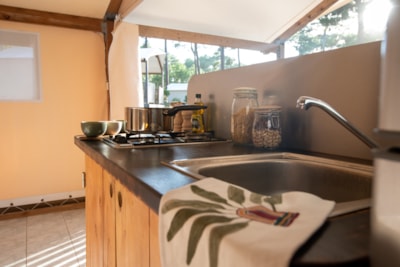 Lodge Malawi / D — 2