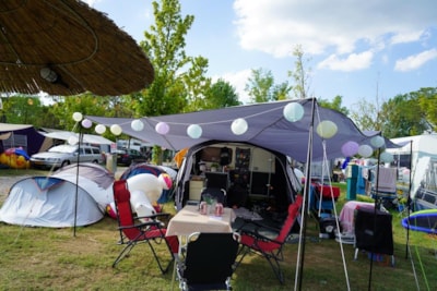Pitch Caravan — 4