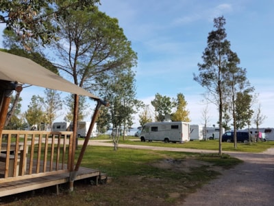 Pitch camping-car — 2