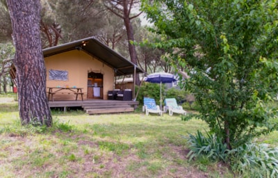 Safari Lodge tents — 1
