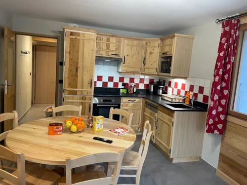 Accommodation - 1 Separate Bedrooms For 5 People - 40 M² New Appartment (Ref L13) In The Residence L'escale - image n°1 - L'Escale Village