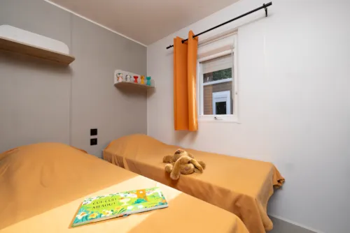 Location - Cottage "Groseille" Pour 4 Personnes 23 M² + Terrasse - image n°4 - L'Escale Village