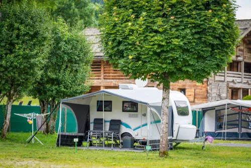 Pitch - Confort Pitch 100 M² - image n°1 - L'Escale Village
