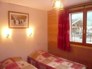 Chambre - Bedroom for 2 People with TV and bathroom (Ref L07) - L'Escale Village