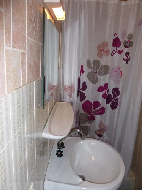 Zimmer - Bedroom For 2 People - image n°2 - L'Escale Village