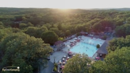 Camping Koawa Les Reflets du Quercy - image n°6 - Roulottes