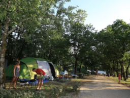 Camping Koawa Les Reflets du Quercy - image n°5 - Roulottes
