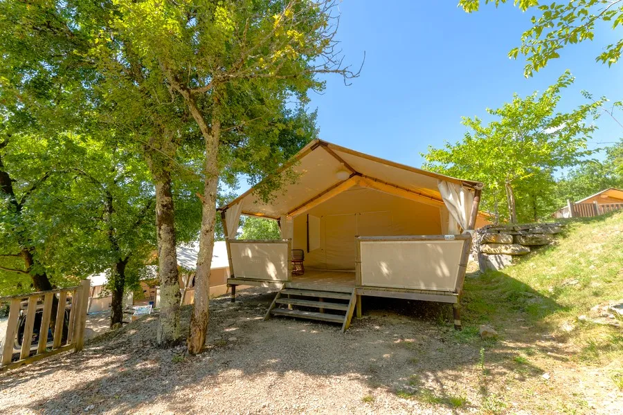 Location - Tente Nature Lodge - 2 Chambres - Cuisine Équipée - Salle De Bain - Camping Les Reflets du Quercy