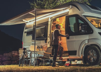 CAMPER VAN plot — 1