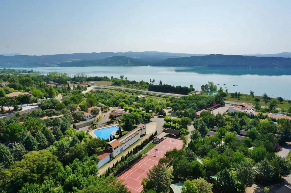 Camping Lago Barasona