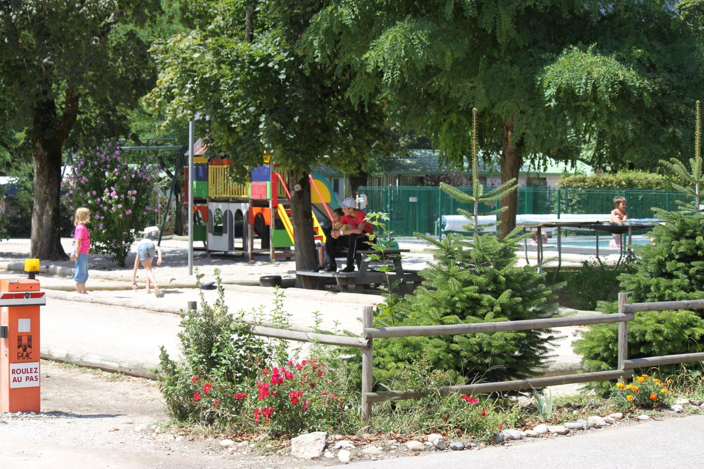 Camping les Charmilles — Photo 9