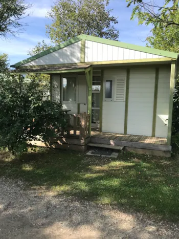 Mietunterkunft - Chalet Club Gitôtel Non Climatisé 22M² / 2 Zimmer - Überdachte Terrasse - Camping les Charmilles