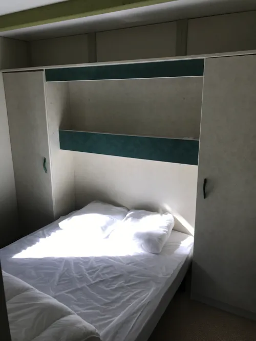 Accommodation - Air-Conditioned Gitotel Club Chalet / Sleeps 5 - Weekly Rentals - image n°5 - Camping les Charmilles