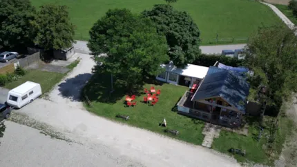 Camping les Charmilles - Camping2Be