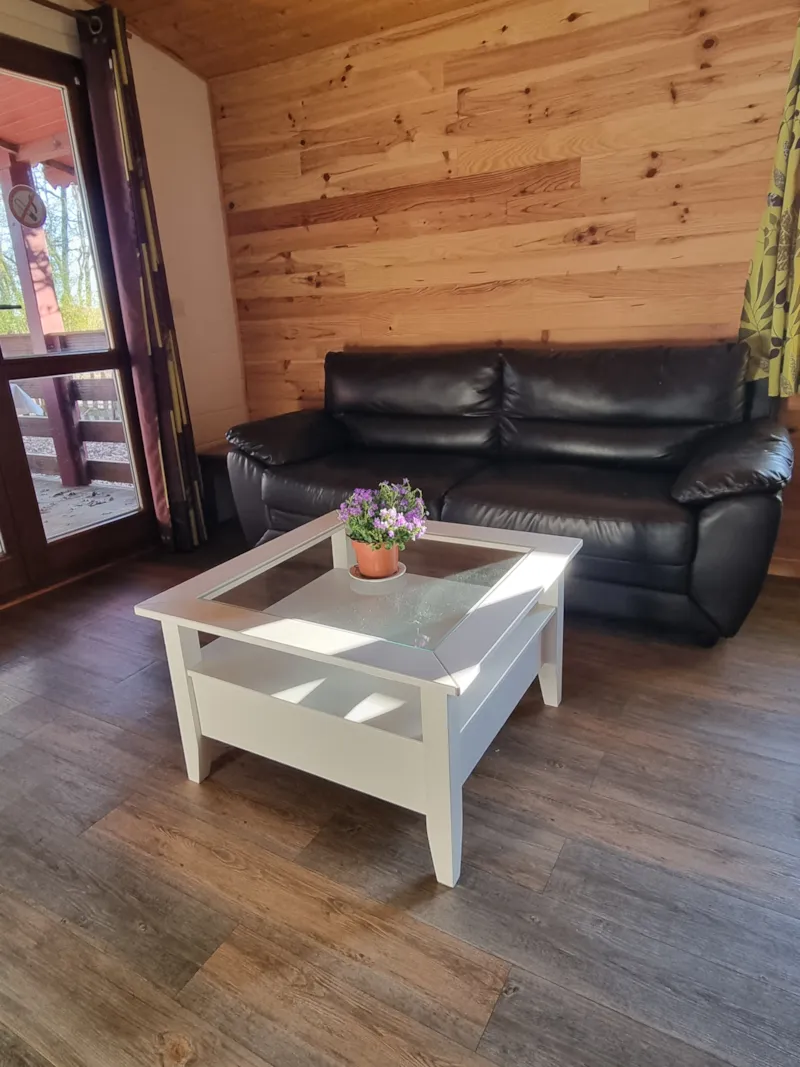 80 Chalet Champêtre  35M² +  Grande Terrasse Couverte  +Télévision + Lave Vaisselle