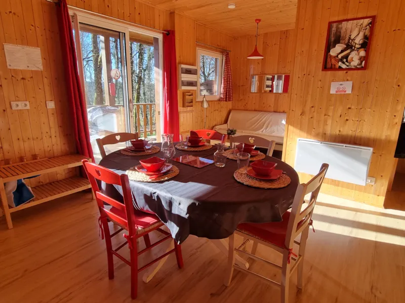 15 Chalet Les  Pivoines 40M² + Télévison + Terrasse Couverte+ Lave Vaisselle