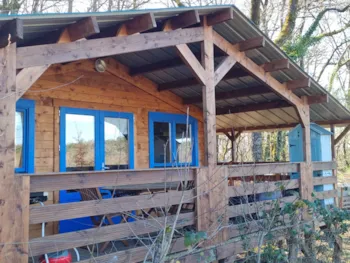 Mietunterkunft - Chalet Les Bleuets 40M² Überdachte Terrasse + Fernseher + Geschirrspüler - Camping LA GARENNE