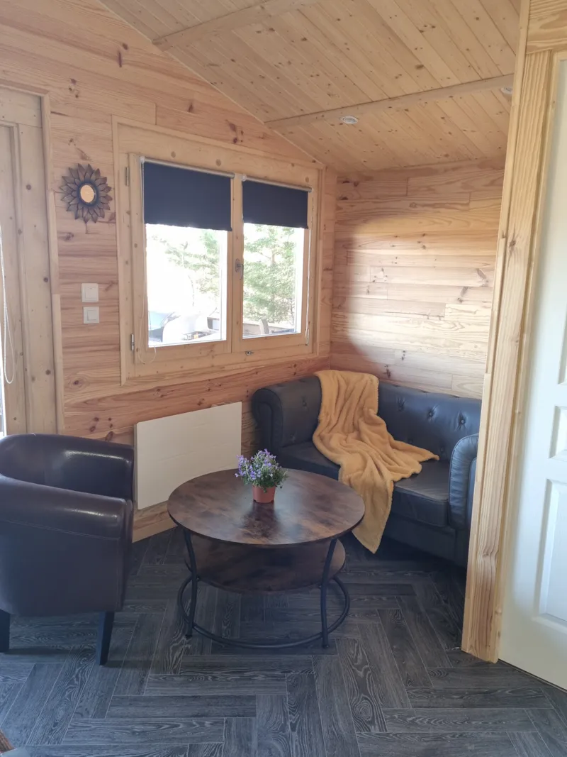 74 Chalet   Les Bleuets  40M²  Terrasse  Couverte + Télévision + Lave Vaisselle