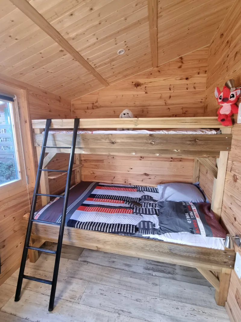 74 Chalet   Les Bleuets  40M²  Terrasse  Couverte + Télévision + Lave Vaisselle