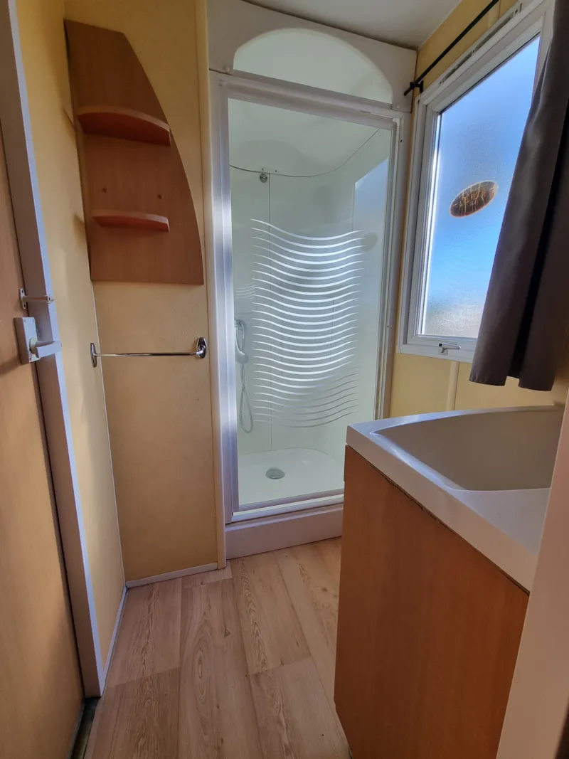 07 Résidence La Garenne, 32M2, 3Chambres, Clim + Terrasse Couverte + Télévision +  Lave-Vaisselle