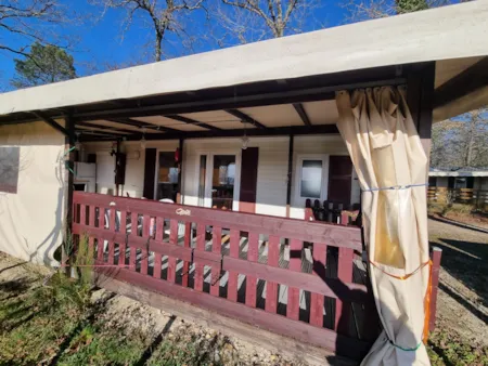 Accommodation - Residence Les Genêts 32M2, Covered Terrace, Television + Dishwasher - Camping LA GARENNE