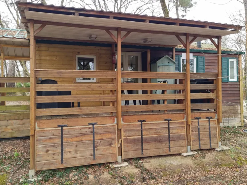 11 Le Cabanon Cosy "Toi Et Moi   "2 Pers.   Une Seule Chambre Télévision Et Terrasse Couverte